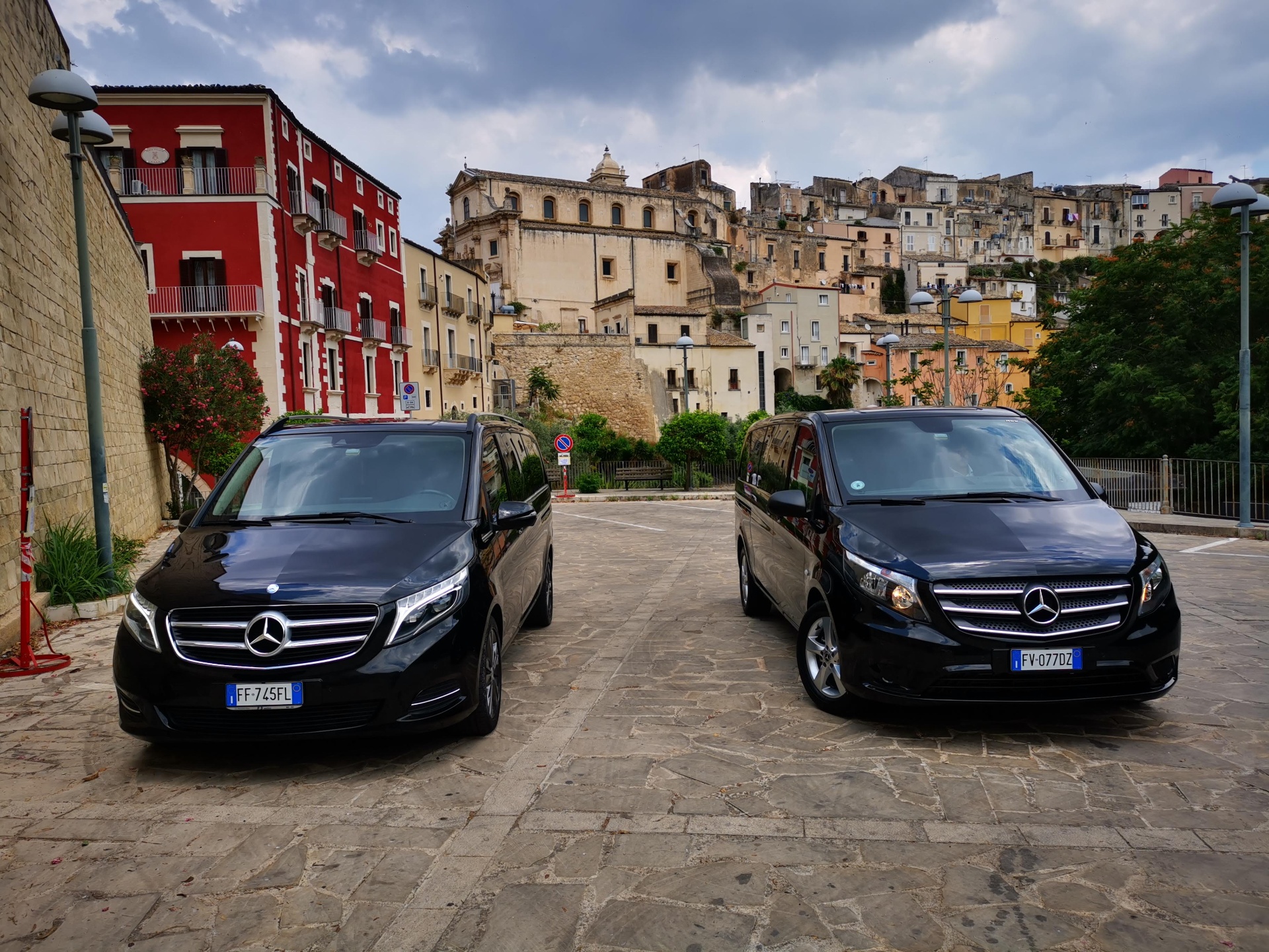 Mercedes Vans · Ragusa Ibla, baroque backdrop